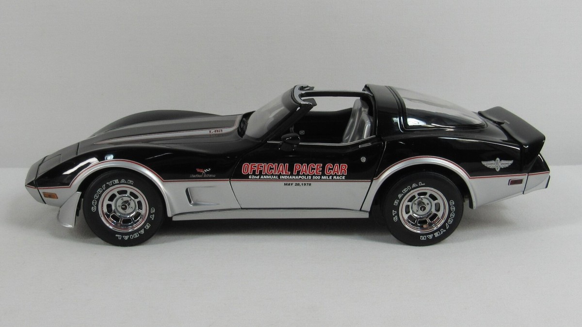 UT シボレー・コルベット　インディペースカー　1978   1/18 UT シボレー・コルベット インディペースカー 1978 1/18 - メルカリ