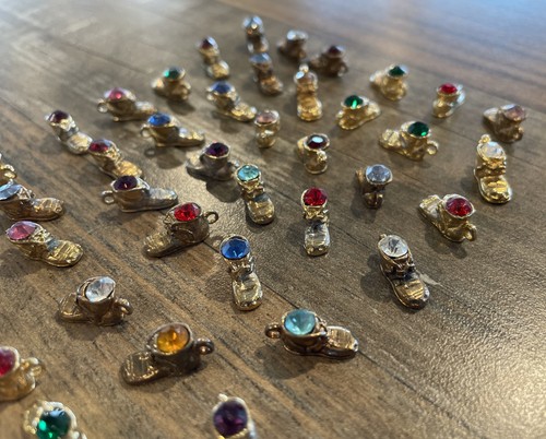 Lot x 50 GOLD PLATED Baby Shoe Boot BIRTHSTONE CHARM Jewelry Gemstone LV No Key - Picture 8 of 10