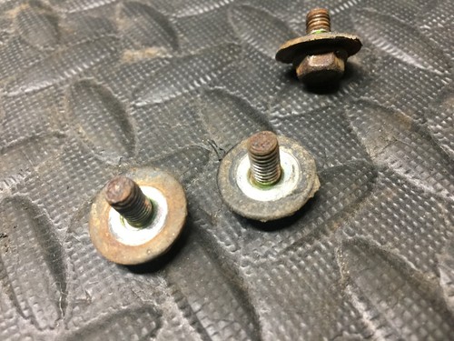 1984 Honda TRX125 OEM Left Front inner Fender Support brace trx125 trx 125 B60 - Picture 7 of 7
