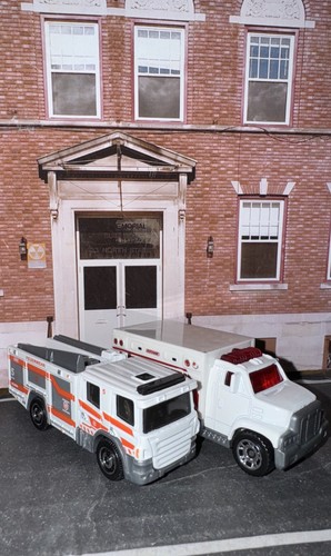 Lot Of 2 Matchbox Scania P 360 Fire Engine # 5 & Matchbox FFH20 Ambulance NLFFP - Picture 4 of 12