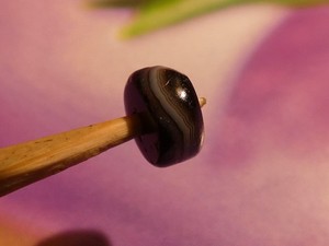ANCIENT INDO TIBETAN EAST ASIA BANDED CHUNG AGATE DISC BEAD 7.0-4.5 MM PATINA