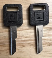 2 Pack - GM Logo Factory Original "C" IGNITION Key Blanks Uncut 594032 B50-P