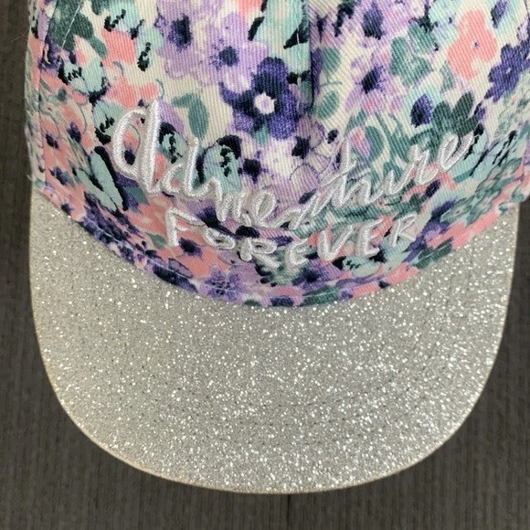 Sombrero Adventure Forever Snapback Niñas Niños Pequeños 1 1/2-4 años Ala Floral Brillo H&M Foto 3 de 4