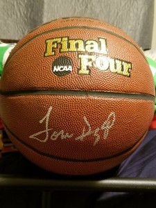 tom izzo autographed basketball