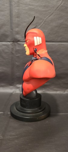 Bowen Designs Giant-Man & Wasp Mini-Bust Scultped by Randy Bowen (441/6500) - Picture 3 of 6