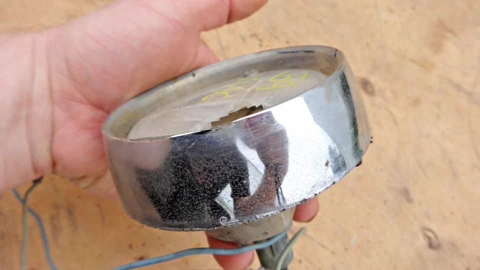 1959 International Truck PARK LIGHT ASSEMBLY Original IH 1960 - Image 4 of 4