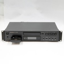 TASCAM CD-200i Rackmountable CD Player with iPod Dock - No Remote