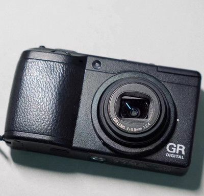 Ricoh GR Digital II GRD2 Kompakte Digitalkamera mit Selbstauslöser Schwarz**
