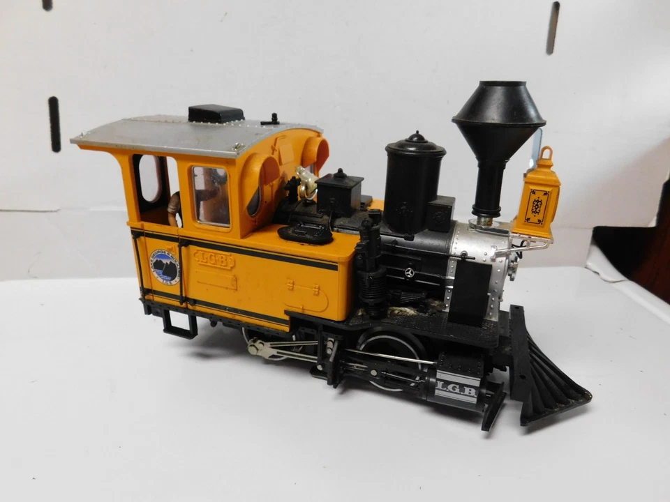 LGB G gauge Lake George & Boulder 0-4-0 and bobber caboose - Image 2 of 4