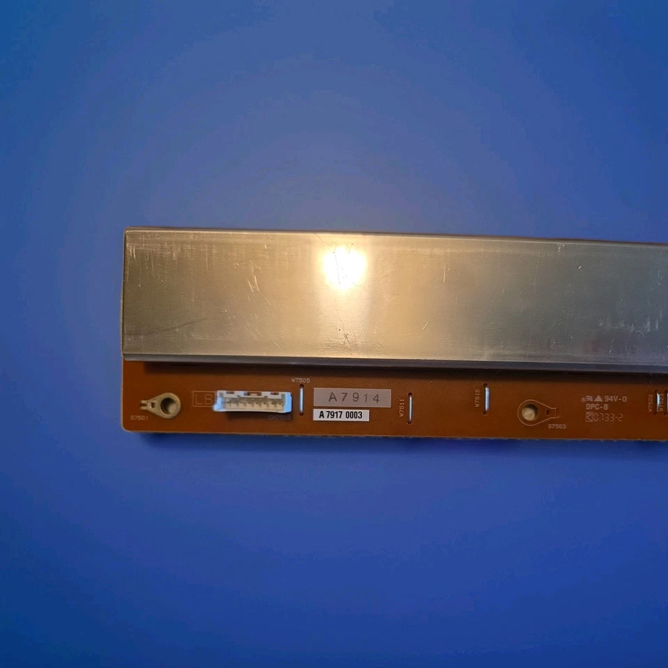 INVERSOR DE RETROILUMINACIÓN SHARP LC-37D42U LC-37D43U LC-C3742U RDENC2300TPZA  Foto 2 de 3