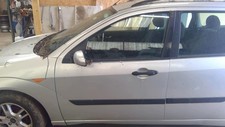 Porte avant et accessoires Ford FOCUS