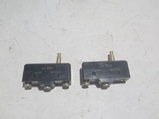 LOT OF 2 MICRO SWITCH BZ-2RST M6D 