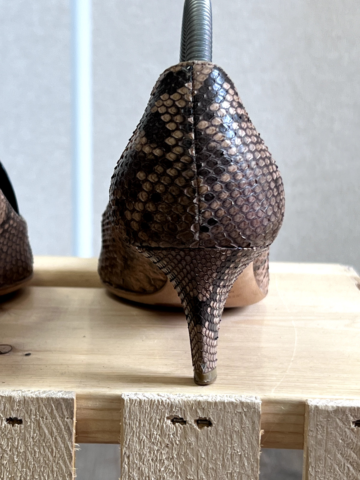 Womans Jil Sander python leather heels EU 36.5 - image 9