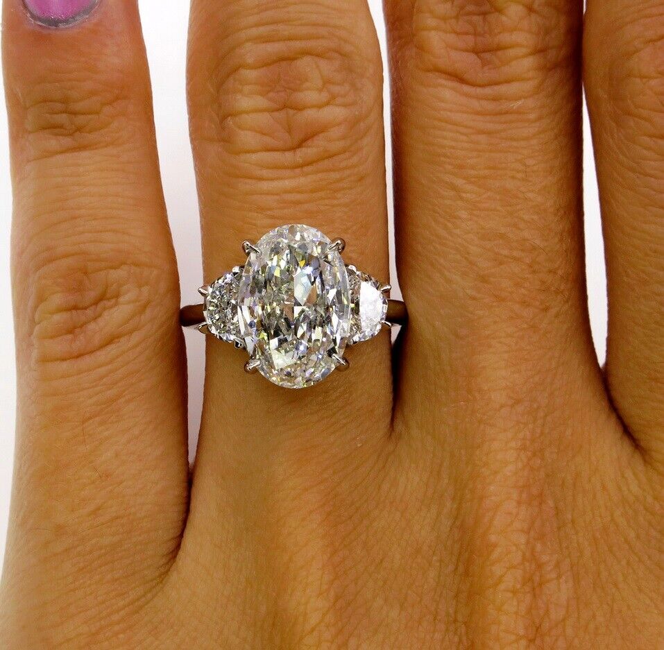 18K WG 1.30 Ct Oval Cut Diamond Engagement Ring 3-Stone w 18K WG 1.30 Ct Oval Cut Diamond Engagement Ring 3-Stone w
