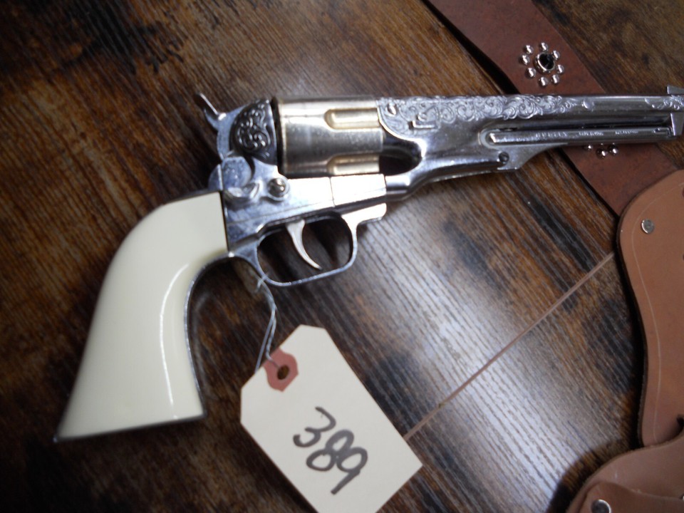 VINTAGE HUBLEY COLT 45 DIECAST CAP GUN /single right hand custom made ...