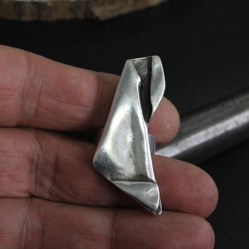 Silber Ring Brutalist Faltiger Ring Modernist Abstrakter Ring Design Ring - Picture 3 of 10