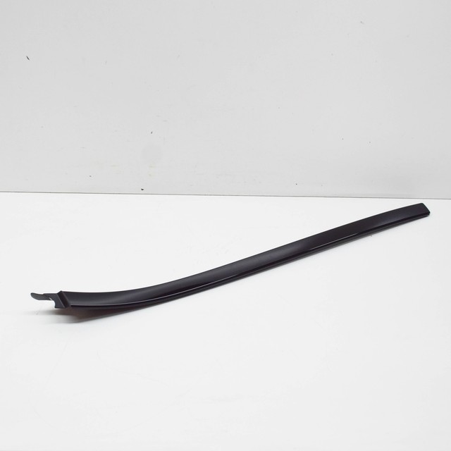 MercedesBenz GLA Windshield Left Side Water Deflector X156 A1566901700