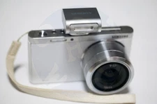 Samsung NX mini Camera w/ NX-M 9-27mm F3.5-5.6 ED OIS Lens