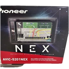 Pioneer AVIC-5200NEX 2 DIN Touchscreen CD Radio ,GPS Bluetooth. No Box