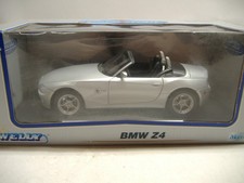 NEU Standmodell Welly BMW Z4 1:18 silber