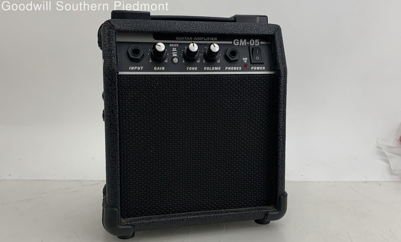 GM-05 Guitar Amplifier - Tested