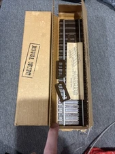 4 80’s ERA JIM BEAM RAILROAD TRAIN DECANTER TRACK SECTIONS W/ 6 CLIPS & BOX