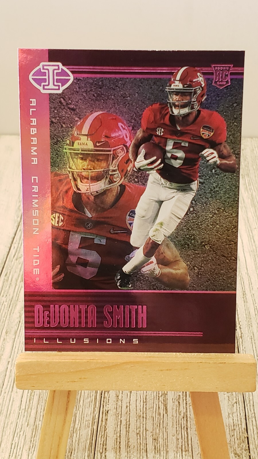 2021 Panini Chronicles Draft Picks Illusions Pink Devonta Smith #106 Rookie RC