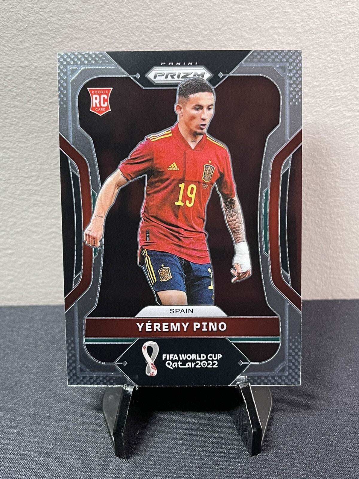 2022 Panini Prizm FIFA World Cup Qatar Yeremy Pino Rookie Card #229 Spain