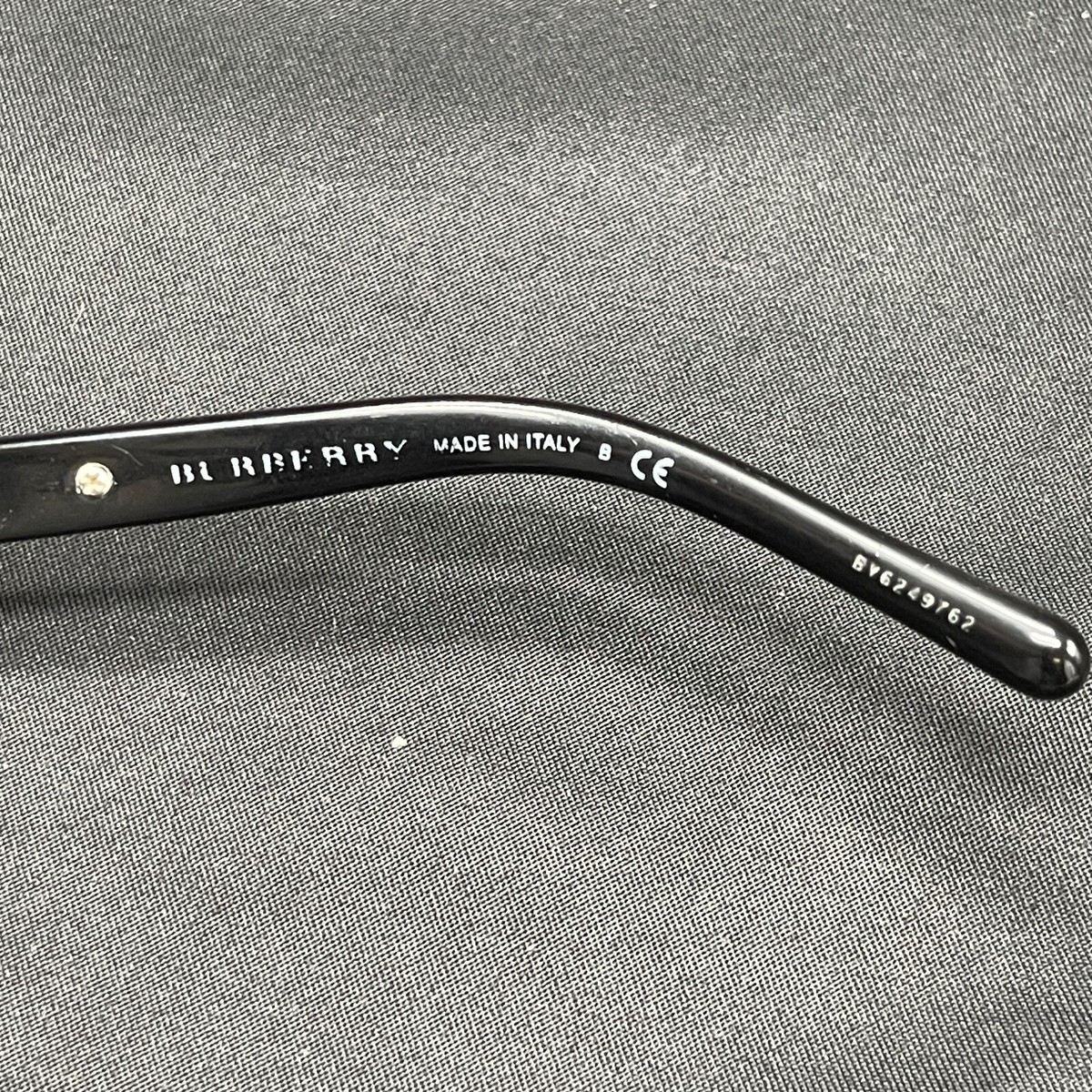 Burberry Oversized Thick Frame Classic Print Unisex Burberry Oversized Thick Frame Classic Print Unisex