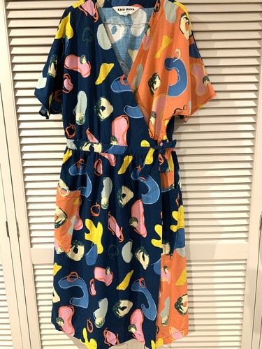 Lovely GORMAN “Step Down” Wrap Dress 
