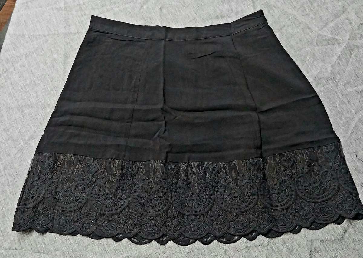 Forever 21 Women's Size XS Black Mini Skirt with Lace Rayon Ruffle
