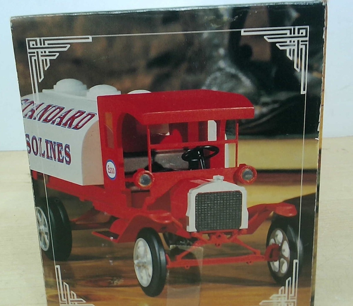 VTG 1994 Exxon Esso Standard Gasolines 1931 Toy Tanker Truck