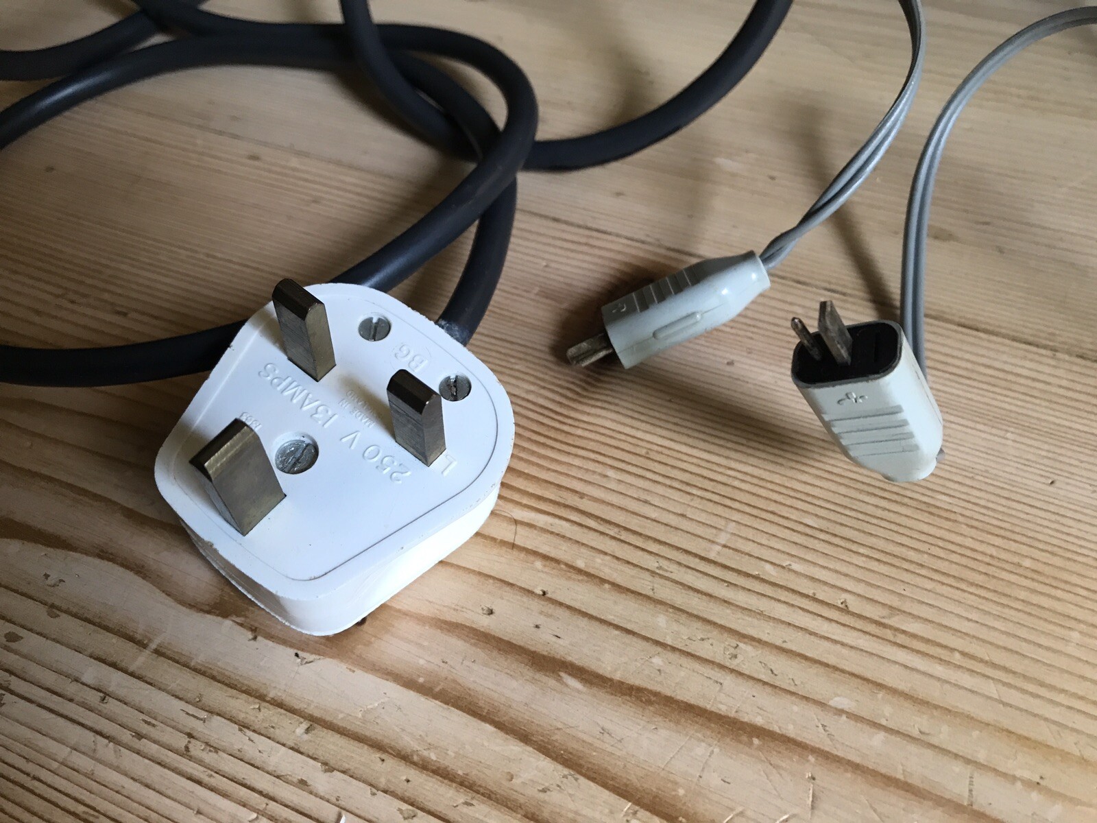 Vintage ITT KP820 Stereo Record Player LP Turntable + Speakers UK