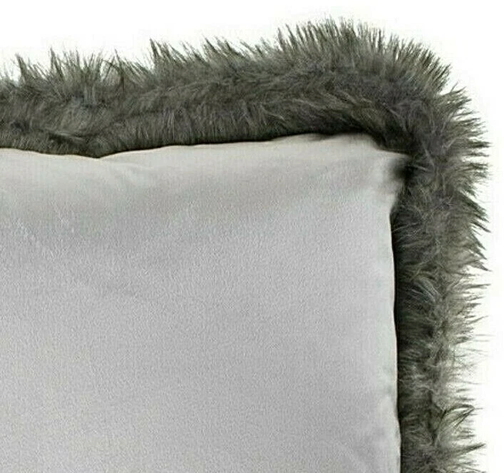 Kissen mit Füllung Dekokissen 35 x 45 cm Samt silberfarben Mars & More - Bild 2 von 2