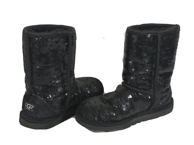 UGG Australia Women's Short Boots Black Sequin Sheepskin 3161 Size  Sparkle EUC