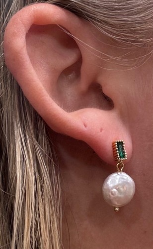 Baroque Natural Freshwater Pearls & Emerald Zircon Earrings 18kt gold over 925SS - Picture 8 of 13