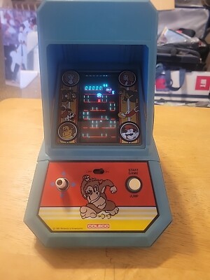 Coleco 1980 Donkey Kong Handheld Vintage 1982 Coleco DONKEY KONG