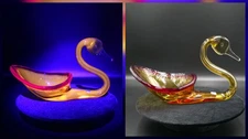Viking/Rainbow Art Glass Company Amberina Hand Blown Swan UV REACTIVE GLOWS