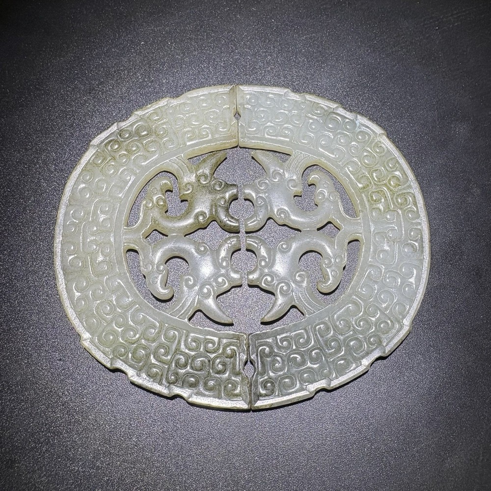 100% Hetian hand carved jade Bi YU bi 和田玉青花籽料