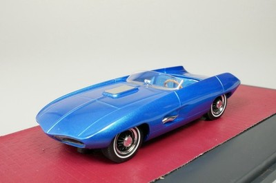 Pontiac Vivant - Herb Adams -  1977 blue  1/43 Matrix MX51606-031