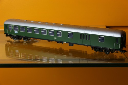 Fleischmann 5600 Schnellzugwagen 2. Klasse mit Gepäckabteil DB | Zustand: Neu