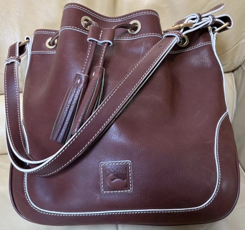 Dooney Bourke 棕色 Savannah 水桶 抽绳 水饺包 佛罗伦萨皮革 — 第 3/4 张图片
