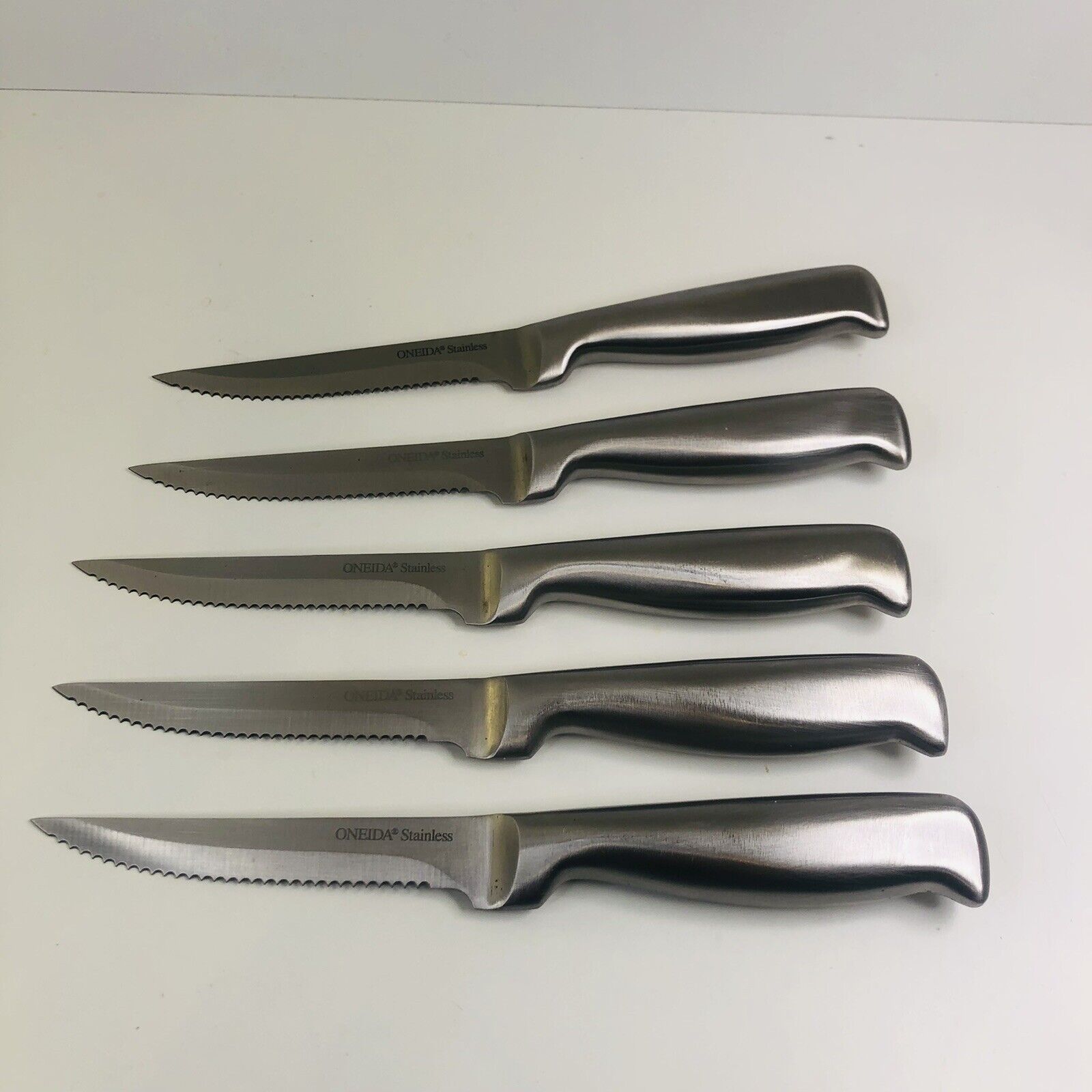 爆買い新作 Oneida トレンド Stainless Flatware 5x Steak KNIVES Blade Replacement 4”