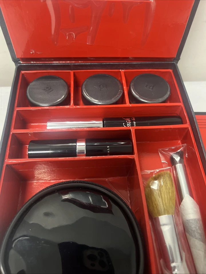 BARE ESCENTUALS SAN FRANCISCO i.d. GETTING GOREOUS Foto 4 de 4