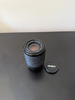 Minolta Zoomobjektiv 70 210 mm f/4,5 5,6 Macro Focusing für Minolta
