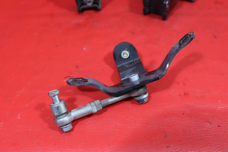 Harley-Davidson Dyna Low Rider 2007 FXDL OEM motor montaje soportes de retención Foto 3 de 4