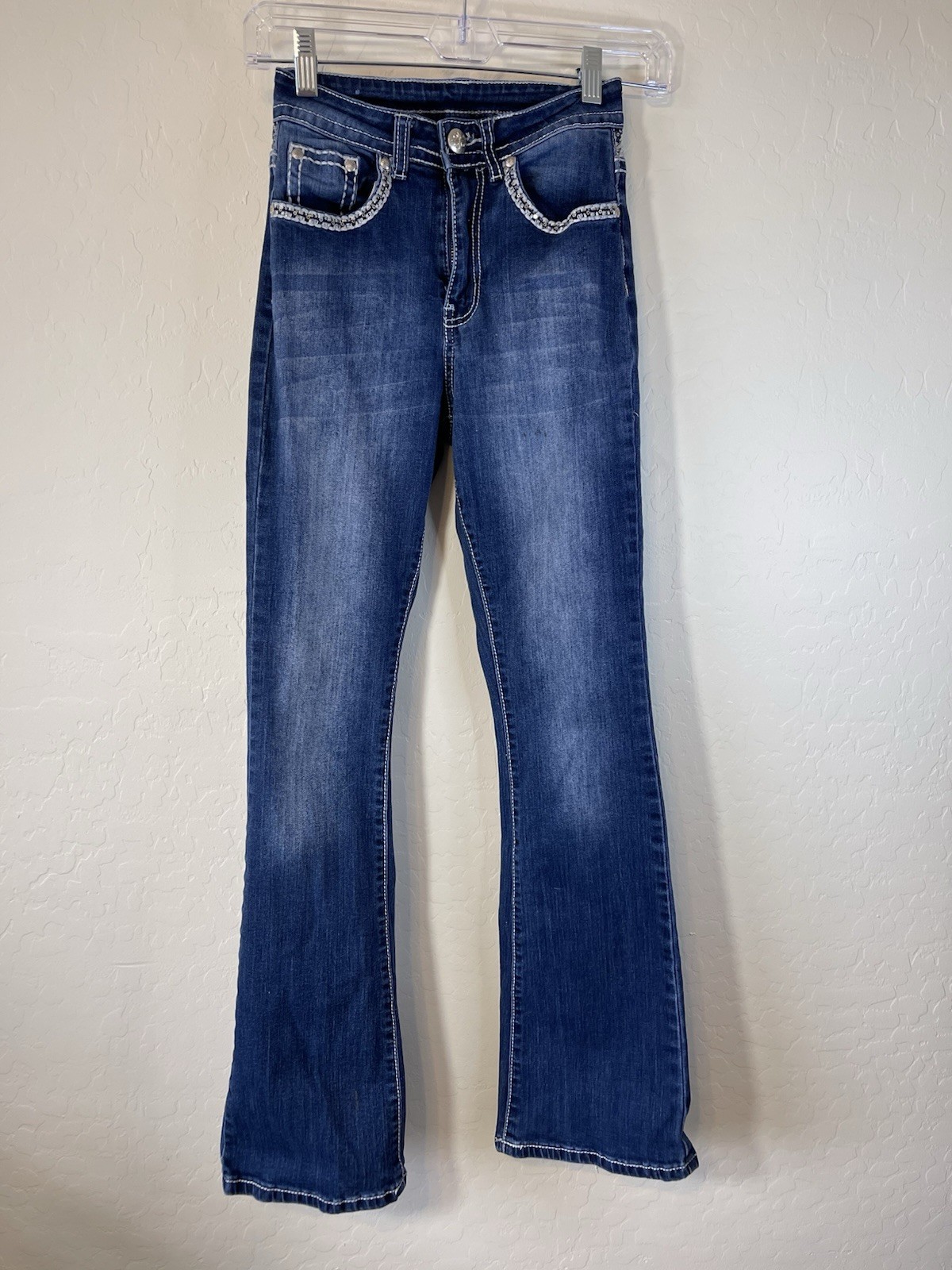 With Beaded Pocket Trim Size 1/2