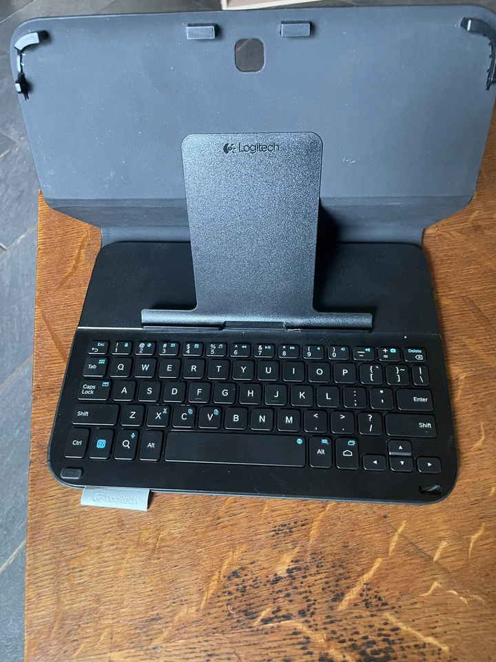 Logitech Ultrathin Keyboard Folio Protective Case Samsung GALAXY Tab4 10.1 C1 - Image 2 of 4