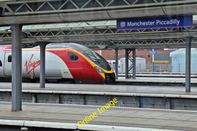 Photo 6x4 Virgin Class 390, 390050 ''Virgin Invader'', Manchester Piccadi c2014