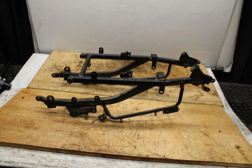 91-93 YAMAHA FZR1000 SUBCHASIS TRASERO SUBMARCO TRASERO BB339 Foto 3 de 4